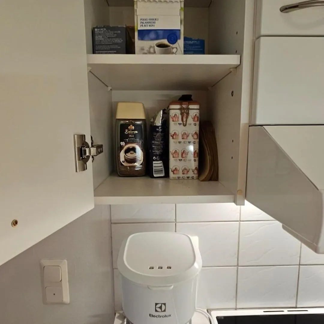 Top Floor 51M2, Balcony, 150 M Wifi, Free Own Parking Place, 300M Metro 赫尔辛基